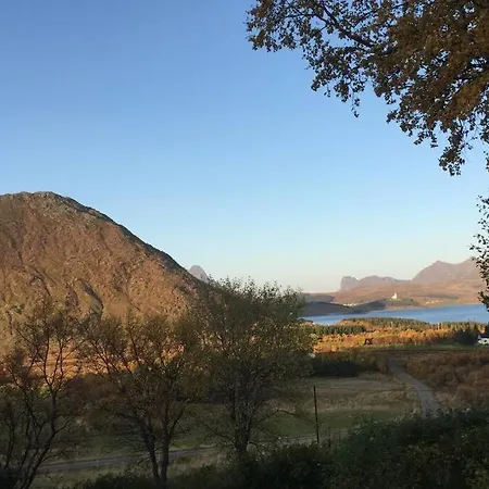 Apartment Vestvagoy Lofoten. Hytte/hus Pa Li. Rusta